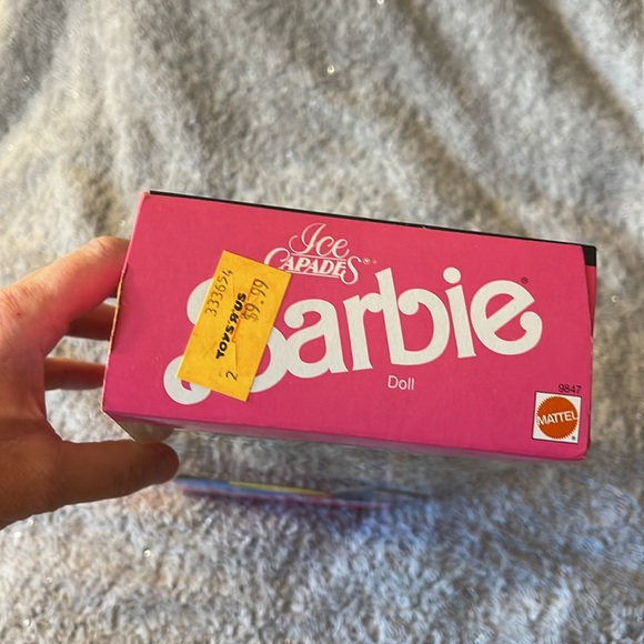 Vintage NRFB Ice Capades Barbie Doll ❄️⛸️ - Picture 11 of 11